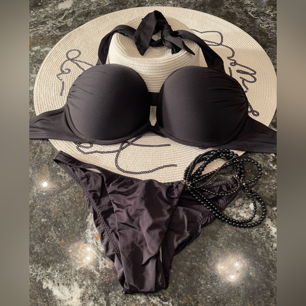 Elegant Black Women's Bikini Set 34D TOP ONLY